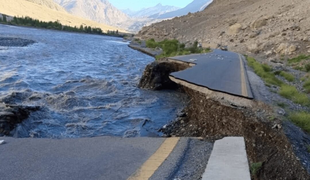 Gilgit-Baltistan Government Responds to Karakoram Highway Blockage, Orders Immediate Restoration