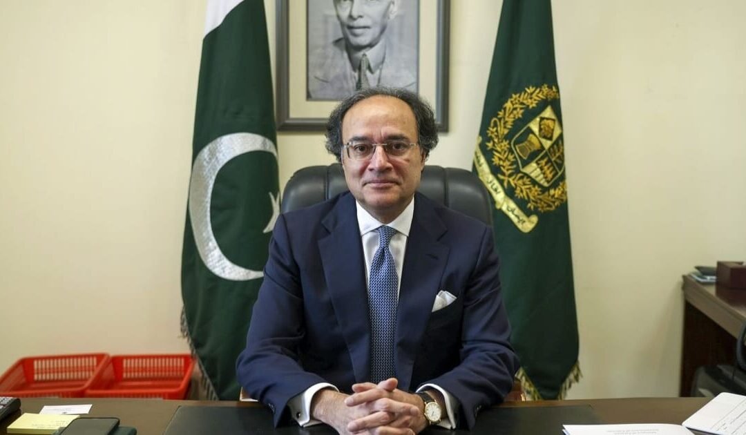 Muhammad Aurangzeb Outlines Strategy to Improve Governance and Efficiency of State-Owned Enterprises