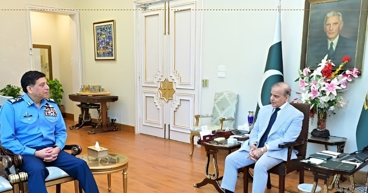 PM Shehbaz Meets Air Chief- Lauds PAF as -Steel Wall-of National Defense PM Shehbaz Meets Air Chief- Lauds PAF as -Steel Wall-of National Defense