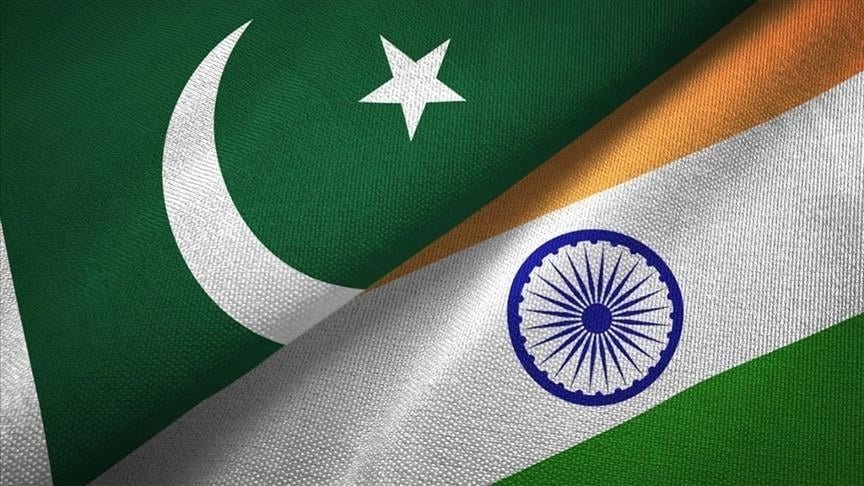 Beyond Non-Alignment: Pakistan's Foreign Policy in a Multipolar World pakistan and indian flag