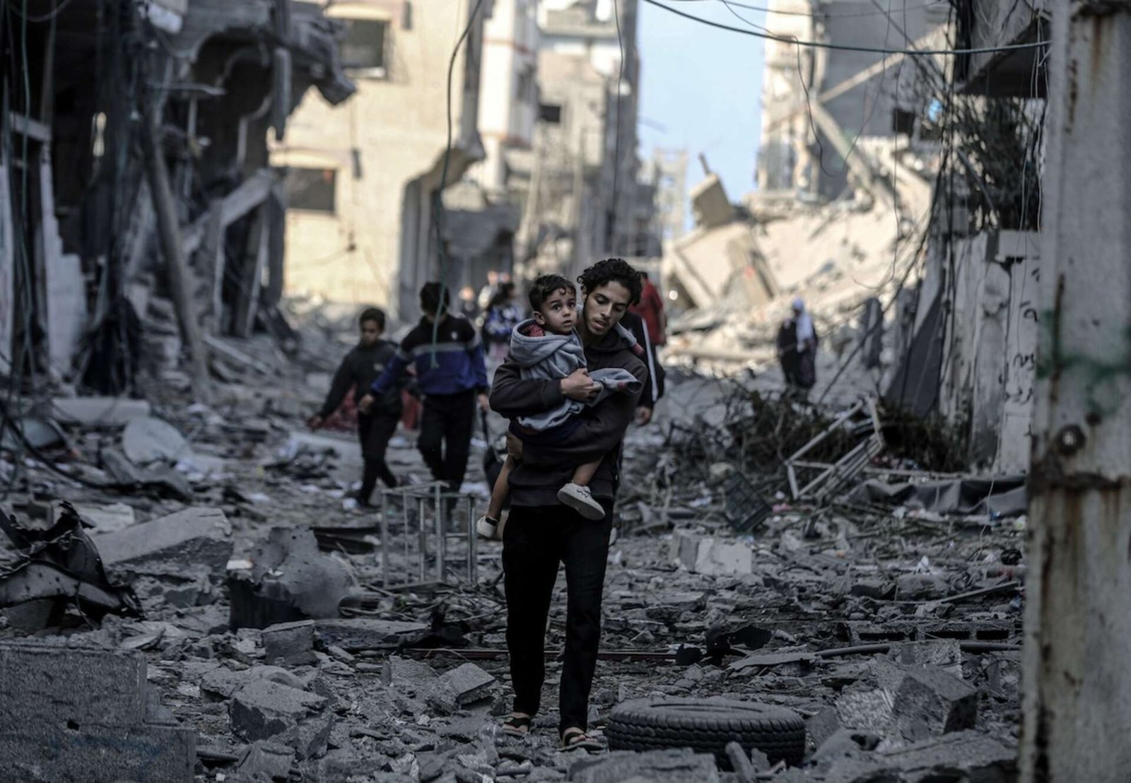 The Gaza Paradox: Navigating Diplomacy Amidst Military Advance Palestinians among Ruins