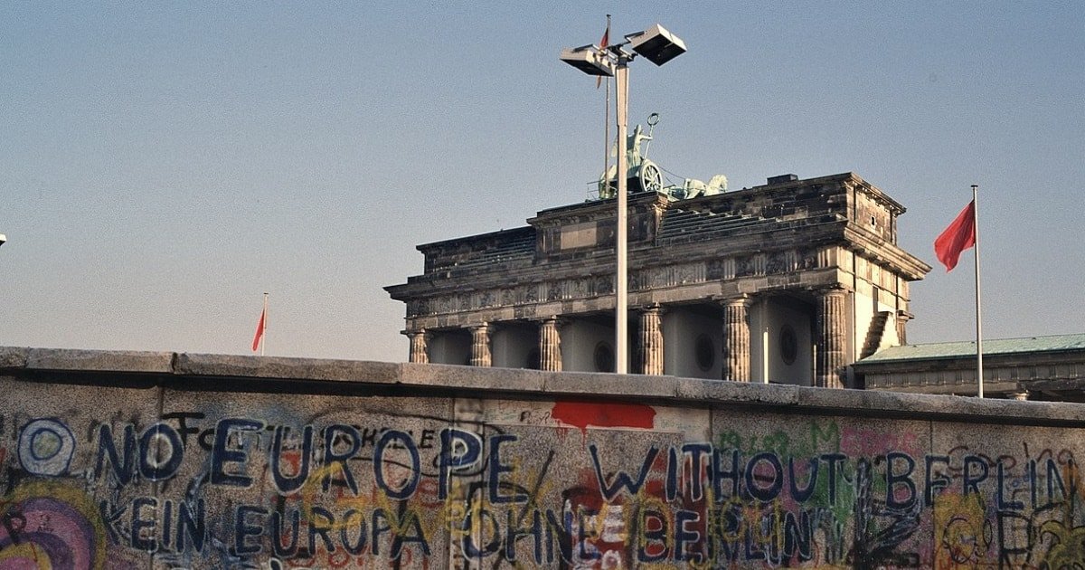 Wall of berlin (2) Wall of berlin