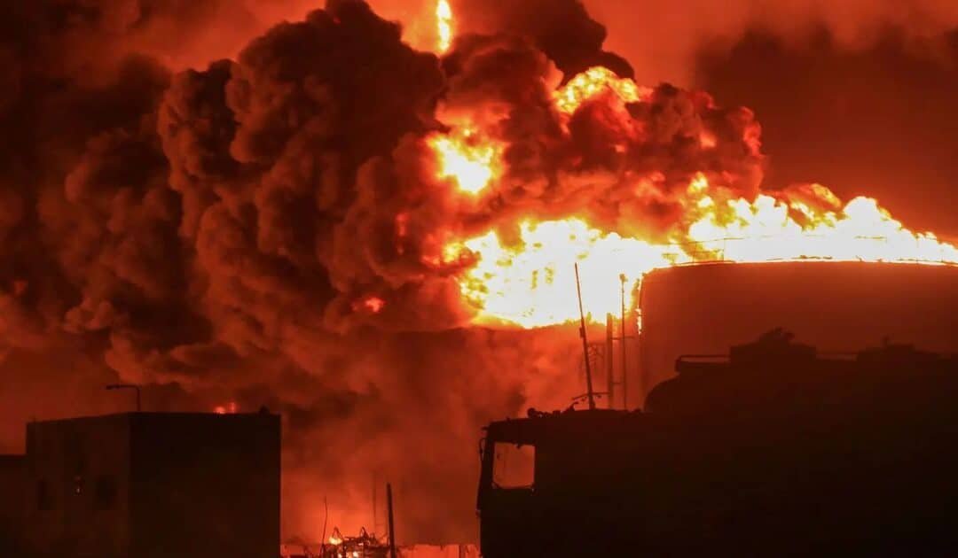Israeli Airstrikes in Yemen Cause Civilian Casualties, Follow Attack on Hamas Leadership in Qatar