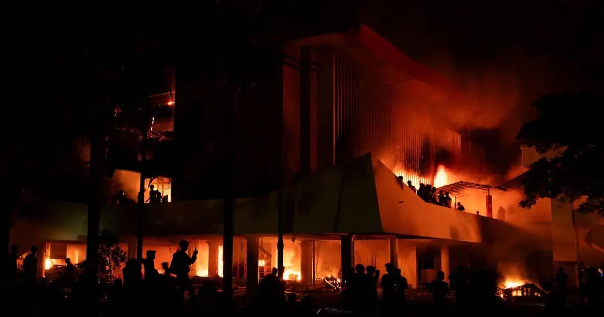 Protests Rock Indonesia Over Parliamentary Perks, UN Calls for Probe into Force Protests Rock Indonesia Over Parliamentary Perks, UN Calls for Probe into Force