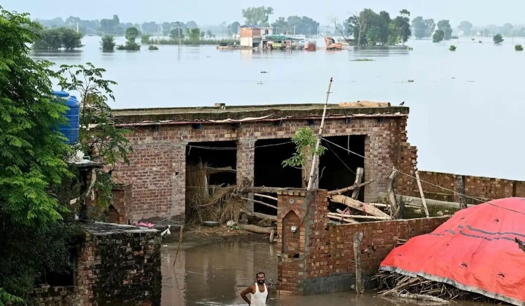 Punjab Flood Emergency: Officials Warn of Critical 24 Hours as Rivers Swell, Threatening Multan, and Downstream Communities