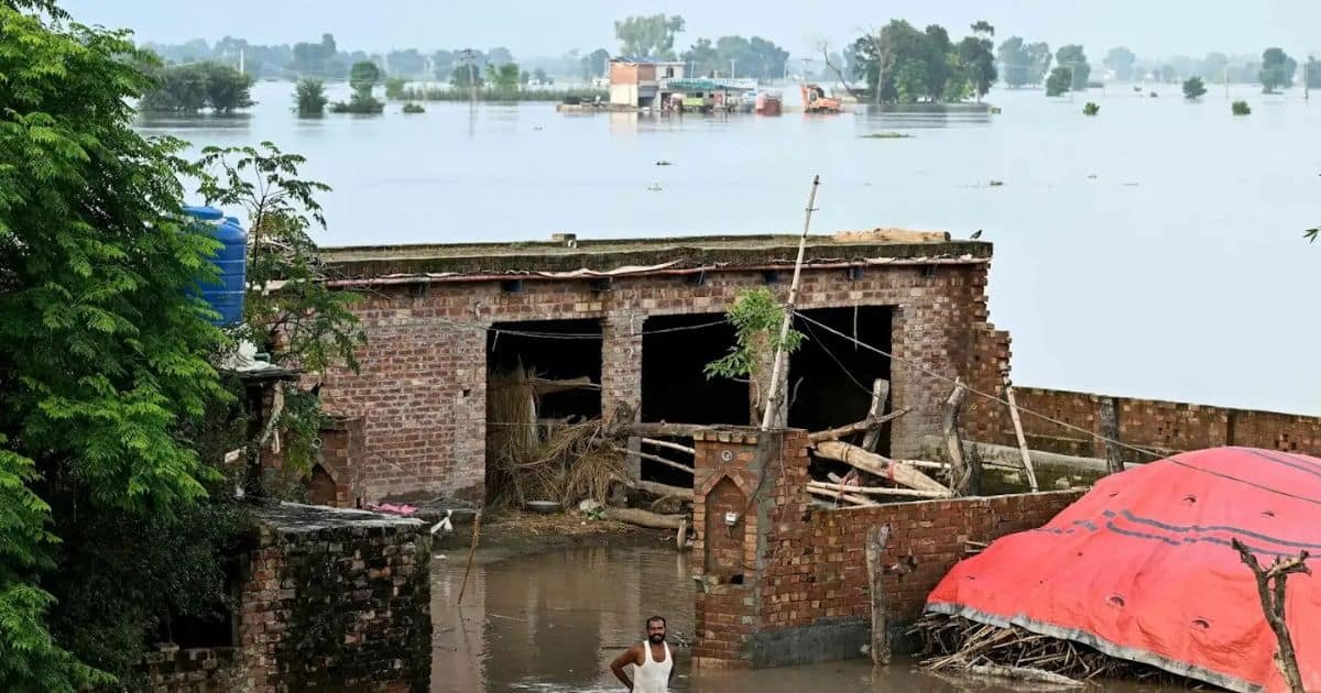 Punjab Flood Emergency, Officials Warn of Critical 24 Hours as Rivers Swell, Threatening Multan, and Downstream Communities Punjab Flood Emergency, Officials Warn of Critical 24 Hours as Rivers Swell, Threatening Multan, and Downstream Communities