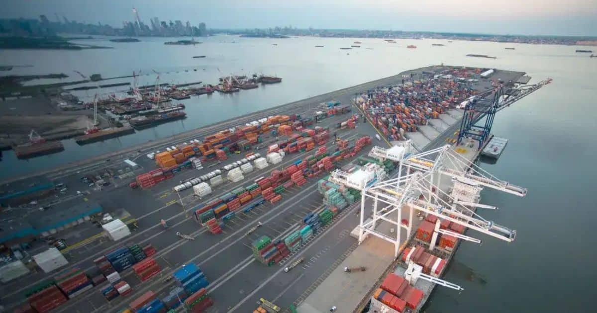 Hanwha Ocean Confirms Review of MOFCOM Sanctions Hanwha Ocean Confirms Review of MOFCOM Sanctions