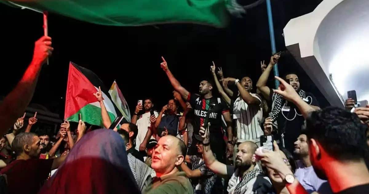 Hundreds Gather in Tunis to Protest Israeli Intervention Against Global Sumud Flotilla Hundreds Gather in Tunis to Protest Israeli Intervention Against Global Sumud Flotilla