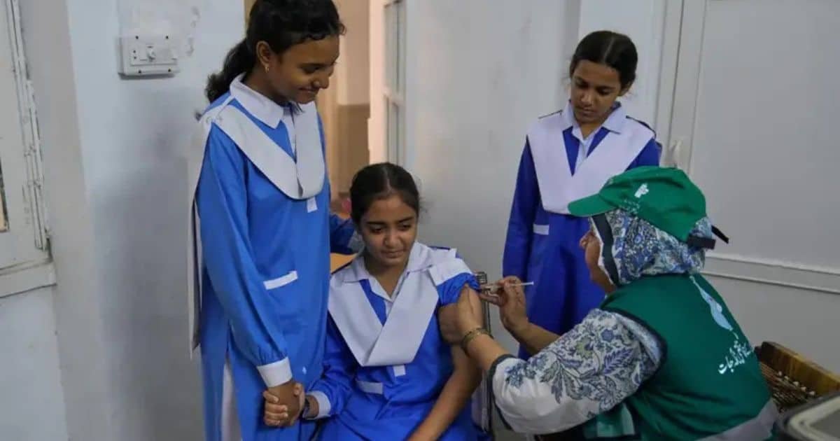 Pakistan’s HPV Vaccine Drive Faces Misinformation and Cultural Pushback Pakistan’s HPV Vaccine Drive Faces Misinformation and Cultural Pushback