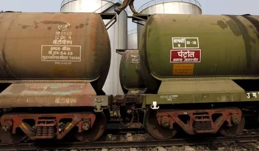 Trump Reasserts Claim That India Plans to Reduce Russian Oil Imports