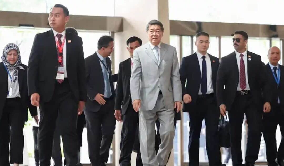 US, China Hold ‘Constructive’ Talks in Malaysia to Prevent Trade War Escalation