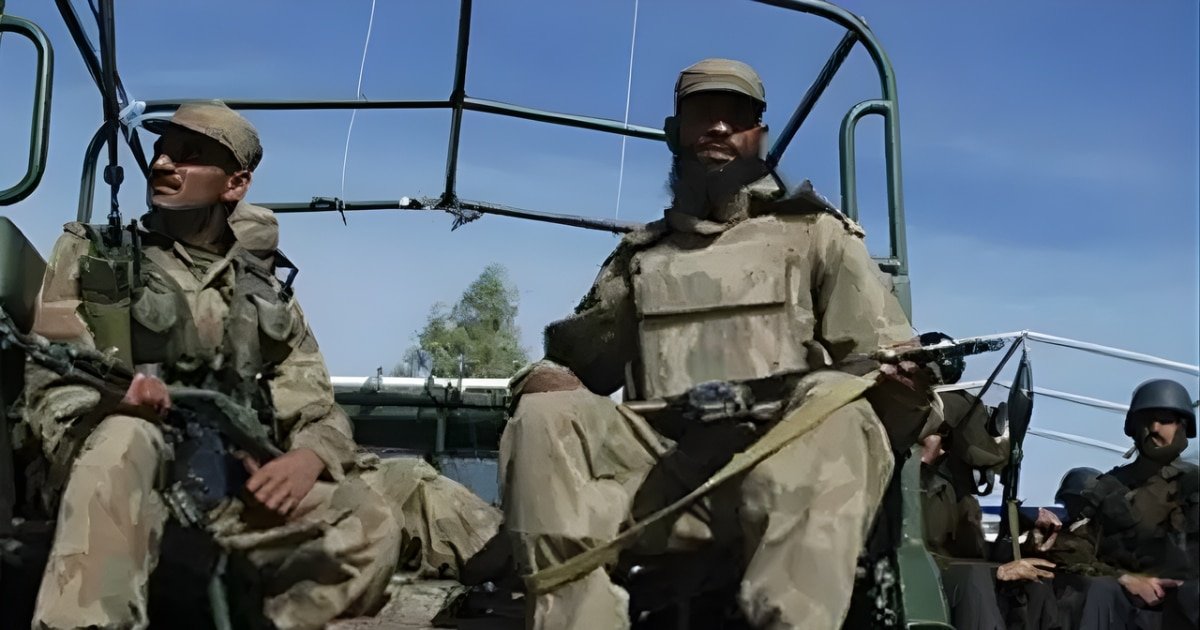 Five Terrorists Killed in Eight-Hour Bannu Operation; Two Civilians Hostages Die Five Terrorists Killed in Eight-Hour Bannu Operation; Two Civilians Hostages Die