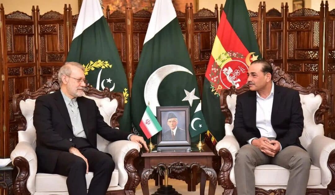 Iran Offers Pakistan “Blank Cheque” Support to Resolve Regional Challenges