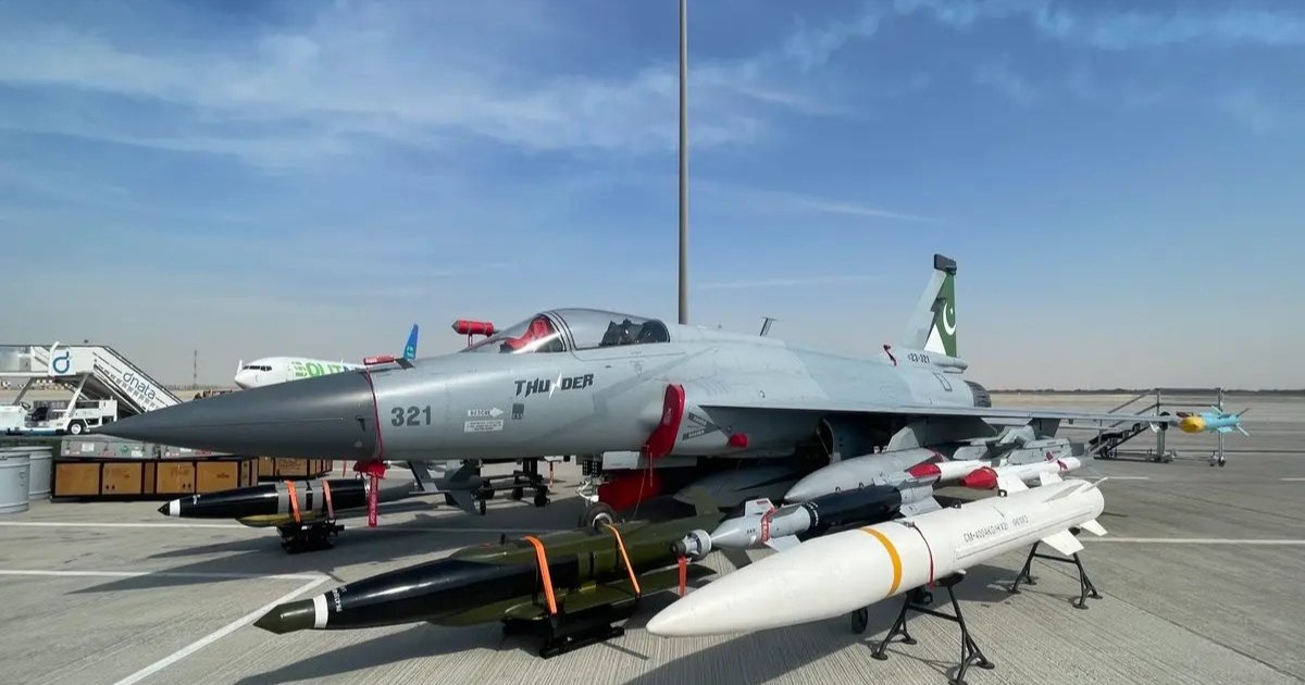 JF-17 Thunder Block III Steals the Show at Dubai Airshow 2025 After RIAT Triumph JF-17 Thunder Block III Steals the Show at Dubai Airshow 2025 After RIAT Triumph