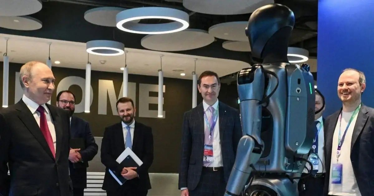 Russia’s First AI Humanoid Robot, ‘Green,’ Makes Debut with Putin Russia’s First AI Humanoid Robot, ‘Green,’ Makes Debut with Putin