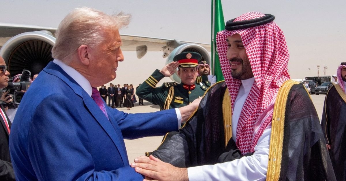 Trump Rolls Out Red Carpet for MBS, Pushing F-35 Sale and Israel Normalization Trump Rolls Out Red Carpet for MBS, Pushing F-35 Sale and Israel Normalization