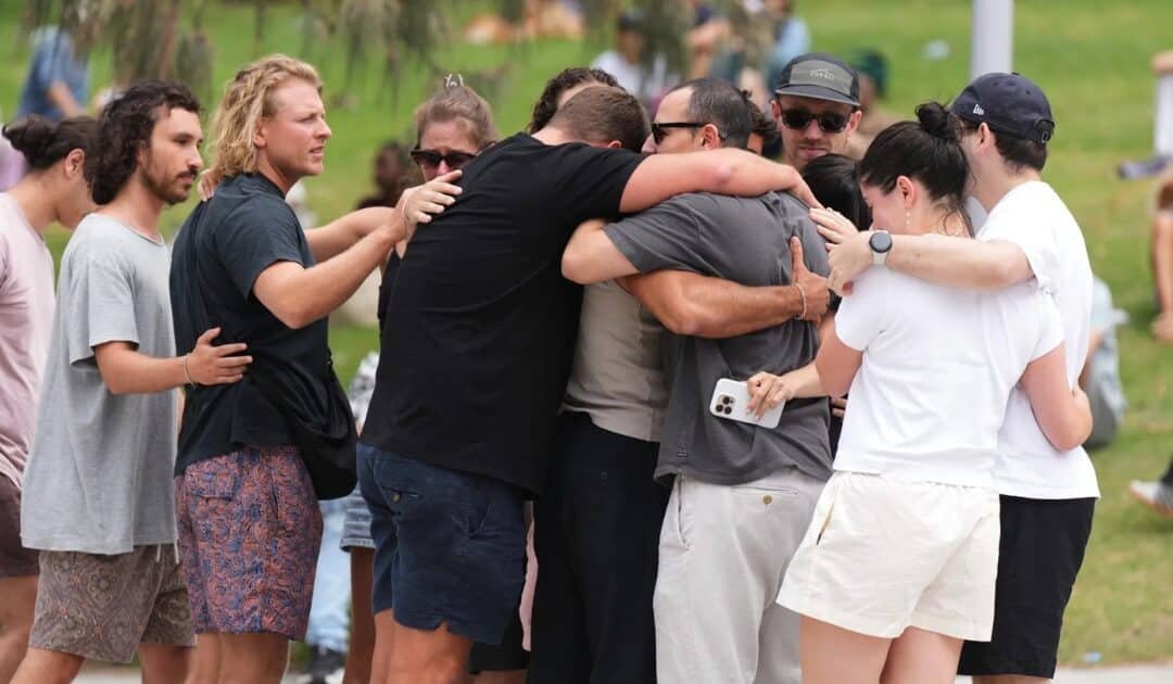 Global Condemnation Over Sydney’s Bondi Beach Attack | Urgent Warning Issued Over Disinformation Campaign