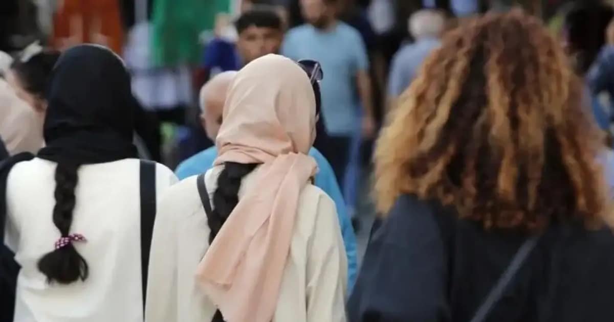 Iran Arrests Marathon Organizers Over Women Defying Hijab Law Iran Arrests Marathon Organizers Over Women Defying Hijab Law