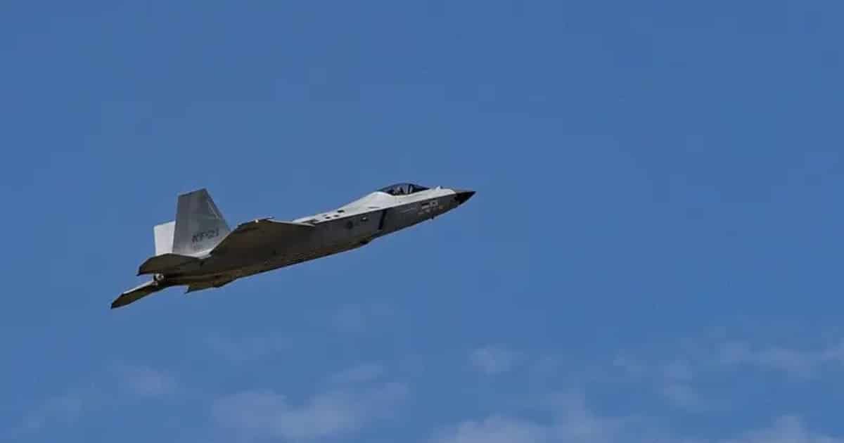 KOREA PROTESTS AS CHINESE-RUSSIAN JETS ENTER AIR DEFENSE ZONE KOREA PROTESTS AS CHINESE-RUSSIAN JETS ENTER AIR DEFENSE ZONE