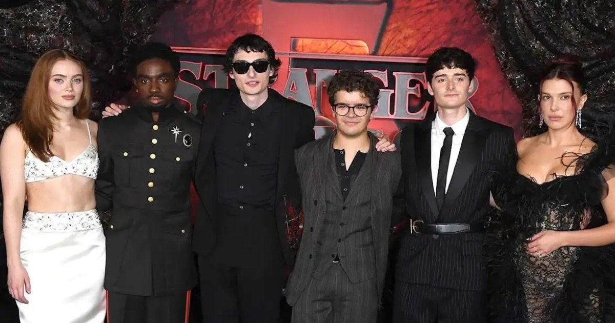 NOAH SCHNAPP REVEALS EMOTIONAL SERIES FINALE PLANS FOR STRANGER THINGS CAST NOAH SCHNAPP REVEALS EMOTIONAL SERIES FINALE PLANS FOR STRANGER THINGS CAST
