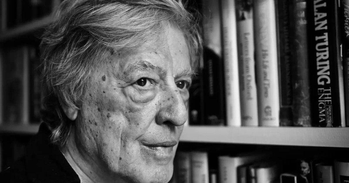 Sir Tom Stoppard, Playwright Who Turned Shakespeare Inside Out and Defined “Stoppardian” Theatre, Dies at 88 Sir Tom Stoppard, Playwright Who Turned Shakespeare Inside Out and Defined “Stoppardian” Theatre, Dies at 88