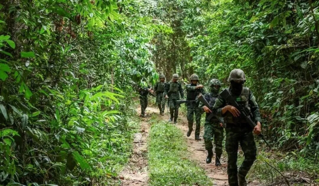 Thailand Launches Air Strikes Against Cambodia as Ceasefire Breaks Down