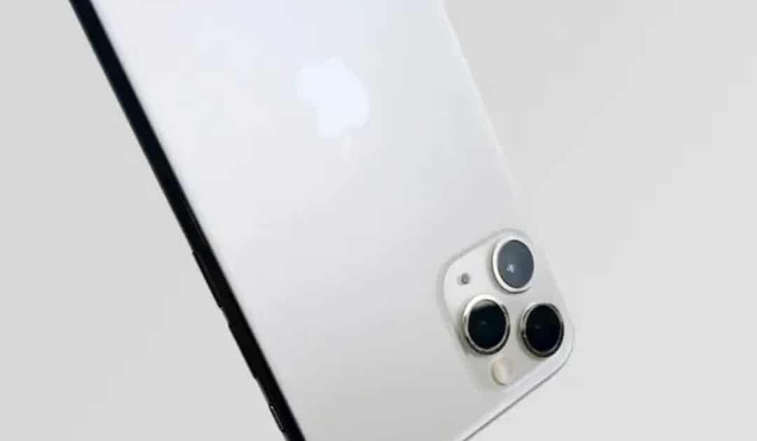 Apple Leaks Reveal Radical iPhone 18 Pro Redesign and “iPhone Fold”