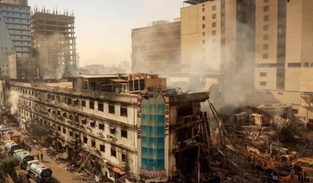 Death Toll in Karachi’s Gul Plaza Fire Rises to 28 as Hope Fades