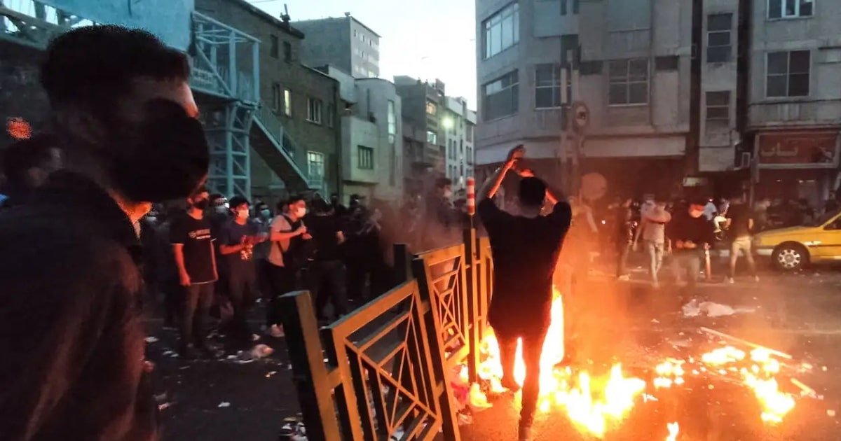 Economic Collapse Sparks Widespread Anti-Government Protests Across Iran Economic Collapse Sparks Widespread Anti-Government Protests Across Iran