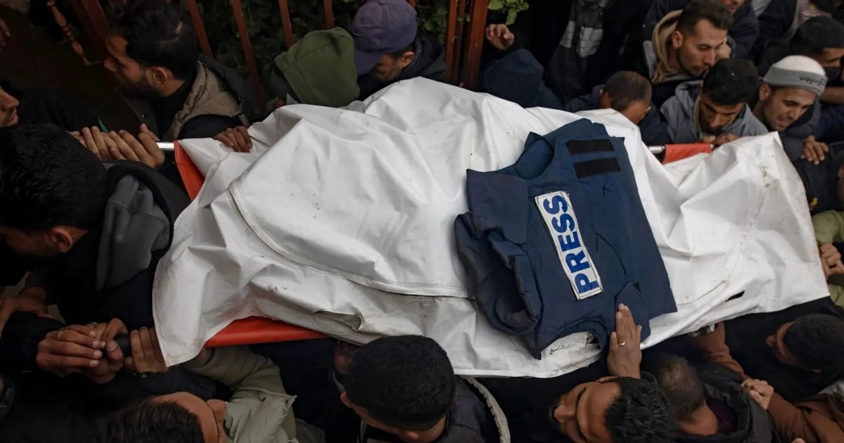 Fragile Ceasefires Threatened as Israeli Strikes Kill 13 in Gaza. and Lebanon Fragile Ceasefires Threatened as Israeli Strikes Kill 13 in Gaza. and Lebanon