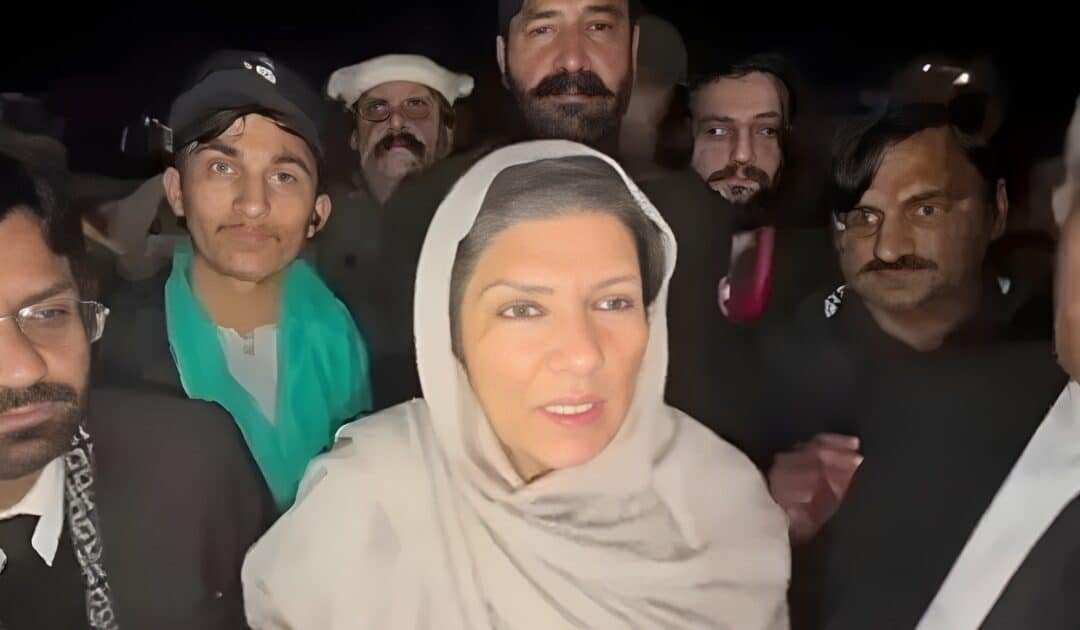 Imran Khan’s Sisters Abandon Jail Sit-In for Islamabad Protest