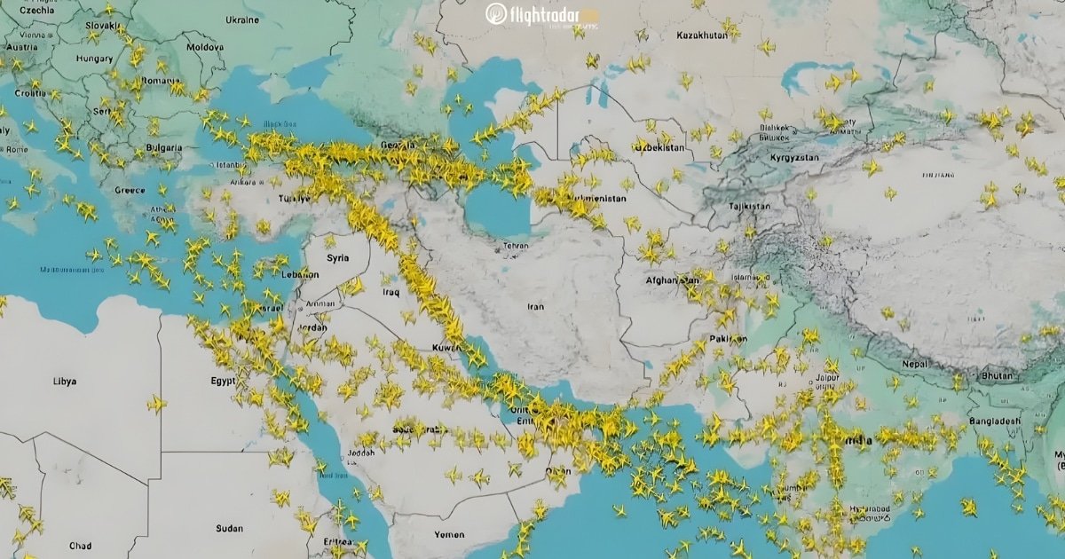 Iran Reopens Airspace After Five-Hour Blackout Amid High Tensions Iran Reopens Airspace After Five-Hour Blackout Amid High Tensions