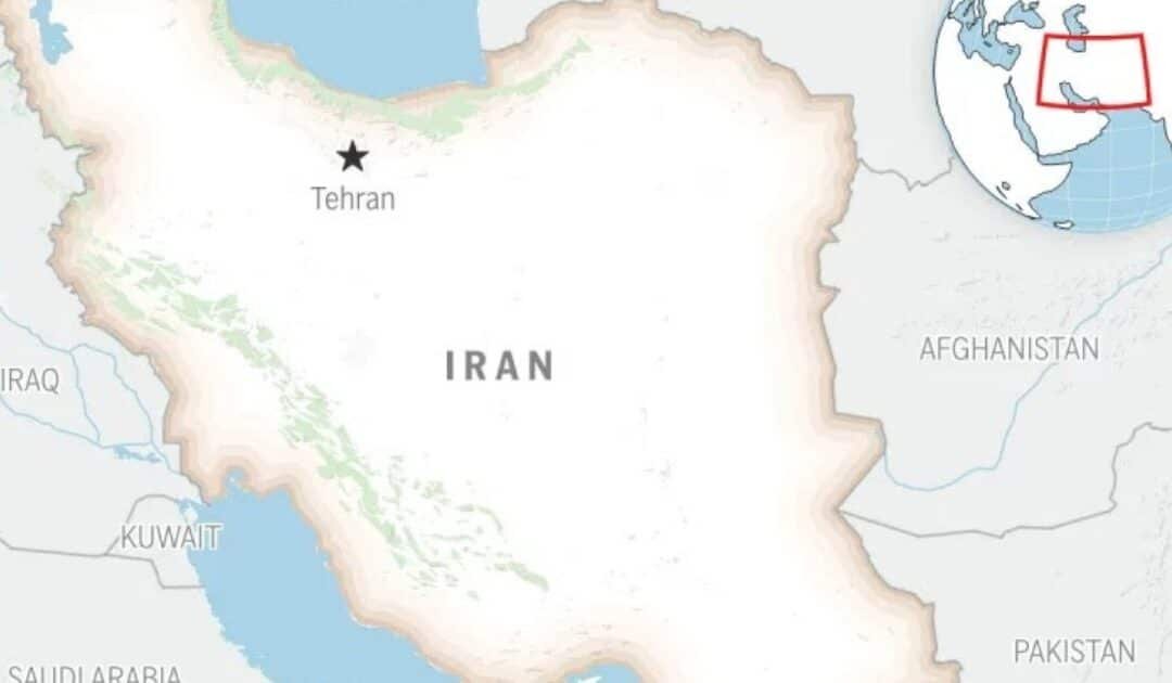 Iran Shuts Down Internet as Streets Erupt, Testing the Reach of an Exiled Prince