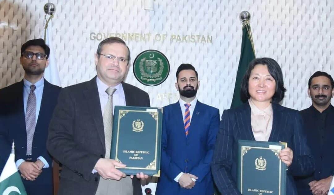 Pakistan and ADB Sign $304.5 Million Agreements to Bolster Climate Resilience, and Green Agriculture