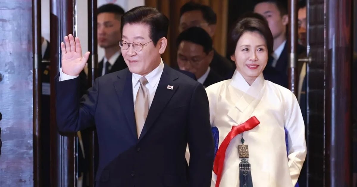President Lee Jae-myung Arrives in Beijing for Landmark Summit to Reset ROK-China Relations President Lee Jae-myung Arrives in Beijing for Landmark Summit to Reset ROK-China Relations