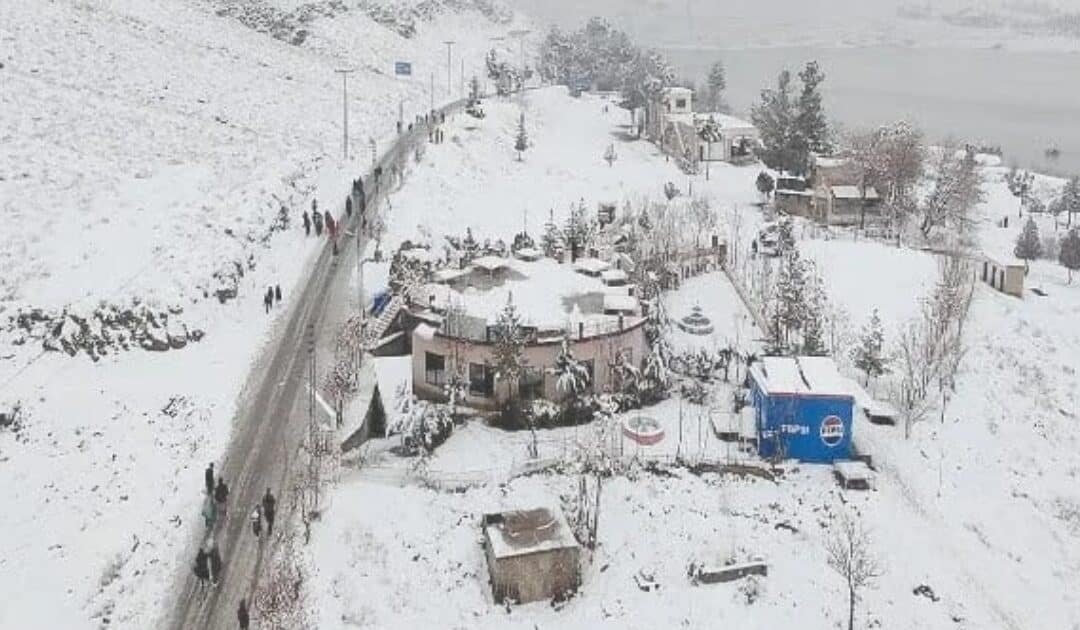 Snow and Rain Paralyze Life Across Northern Pakistan