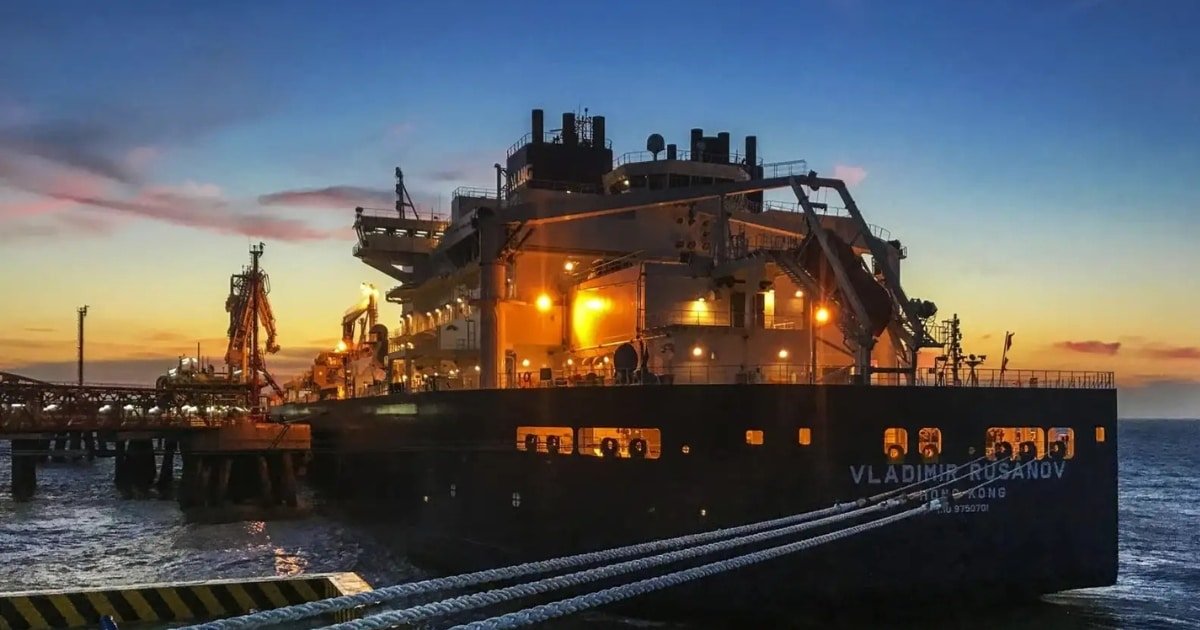 Indian Refiners Halt Russian Oil Purchases as New Delhi Strengthens Trade Ties With Washington Indian Refiners Halt Russian Oil Purchases as New Delhi Strengthens Trade Ties With Washington