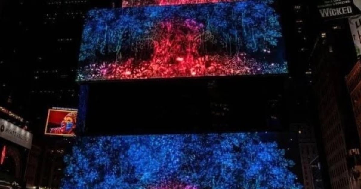 Pakistani Artist in The Neon City Eeman Masood’s Painting Lights Up Times Square Pakistani Artist in The Neon City Eeman Masood’s Painting Lights Up Times Square