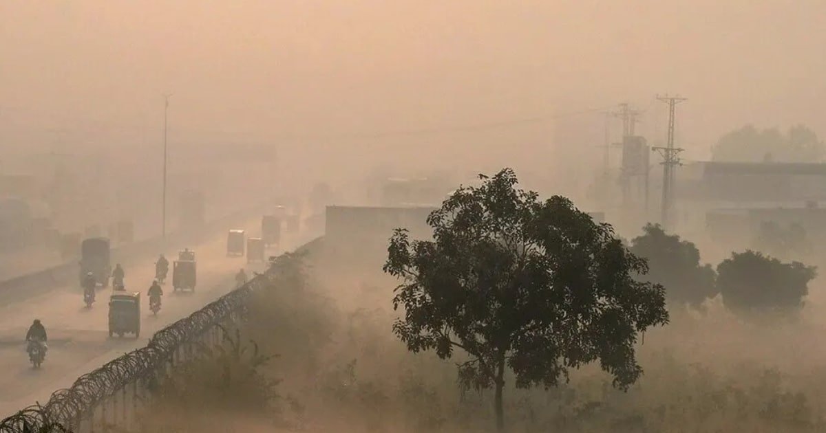 Punjab Launches Rs3bn Clean Air Drive to Combat Smog Punjab Launches Rs3bn Clean Air Drive to Combat Smog