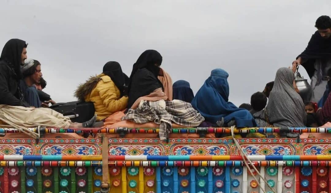 Security Forces Launch Anti-Terror, and Residency Crackdown Against Illegal Afghans in Pakistan