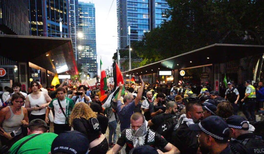 Sydney Protests: Police Defend Force Amid Violent Clashes Over Herzog Visit