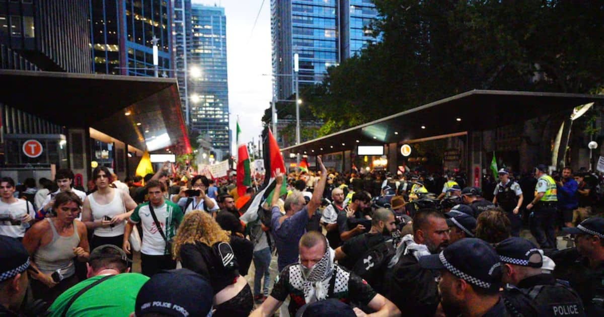 Sydney Protests Police Defend Force Amid Violent Clashes Over Herzog Visit Sydney Protests Police Defend Force Amid Violent Clashes Over Herzog Visit