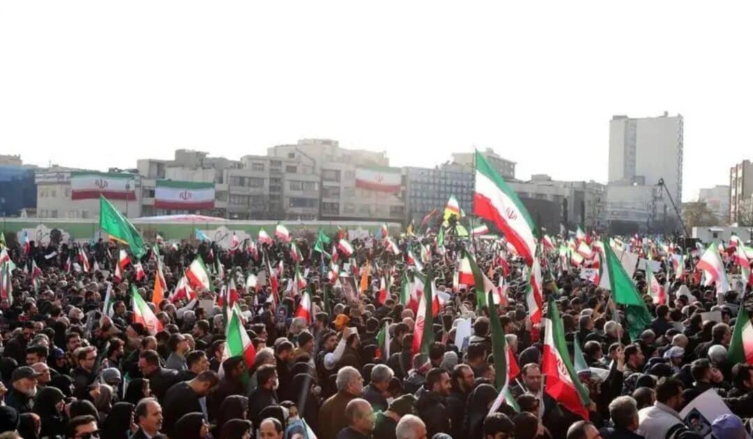 U.S. and Iran Initiate Dialogue Amid Mounting Military Readiness