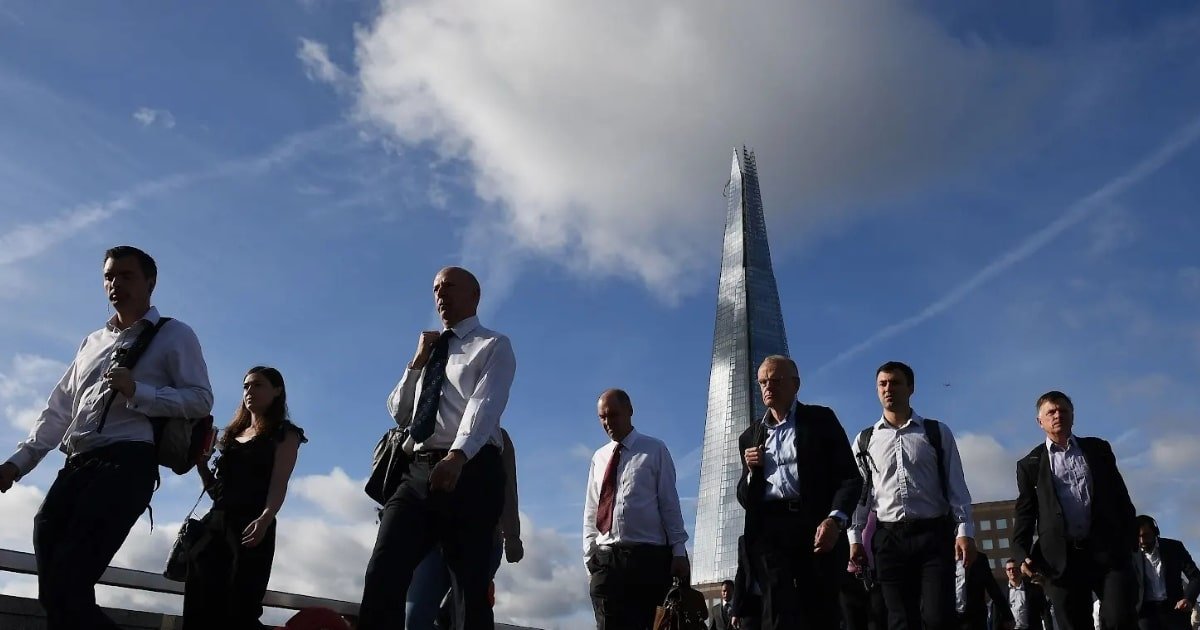 UK Job Market Cools Unemployment Hits 5-Year High as Youth Bear the Brunt UK Job Market Cools Unemployment Hits 5-Year High as Youth Bear the Brunt