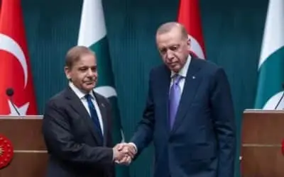 Erdogan Offers Mediation as PM Shehbaz Mobilizes Diplomatic Front for Peace