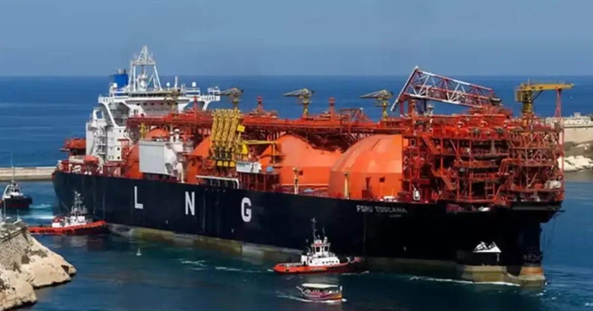 Gulf War Sparks Dire LNG Shortage as Pakistan’s Reserves Dwindle Gulf War Sparks Dire LNG Shortage as Pakistan’s Reserves Dwindle