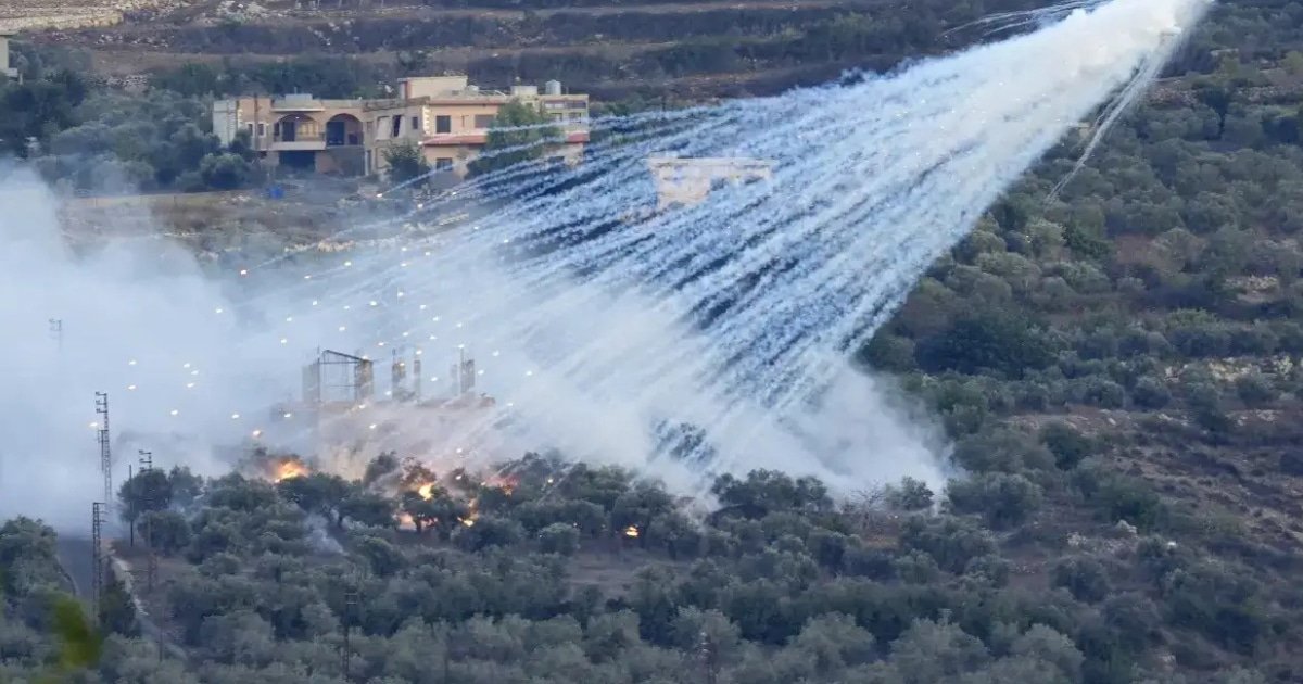 Human Rights Watch Accuses Israel of Unlawful White Phosphorus Deployment in Residential Lebanon Human Rights Watch Accuses Israel of Unlawful White Phosphorus Deployment in Residential Lebanon
