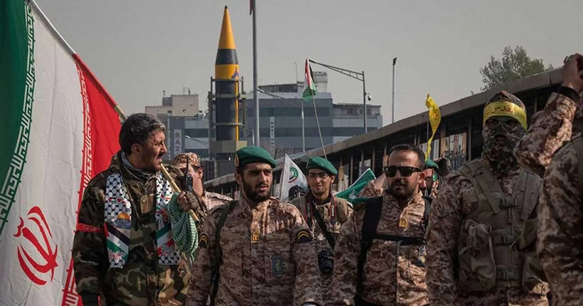 Iran Braces for U.S. Ground Invasion as Existential War Spreads to Five Nations Iran Braces for U.S. Ground Invasion as Existential War Spreads to Five Nations