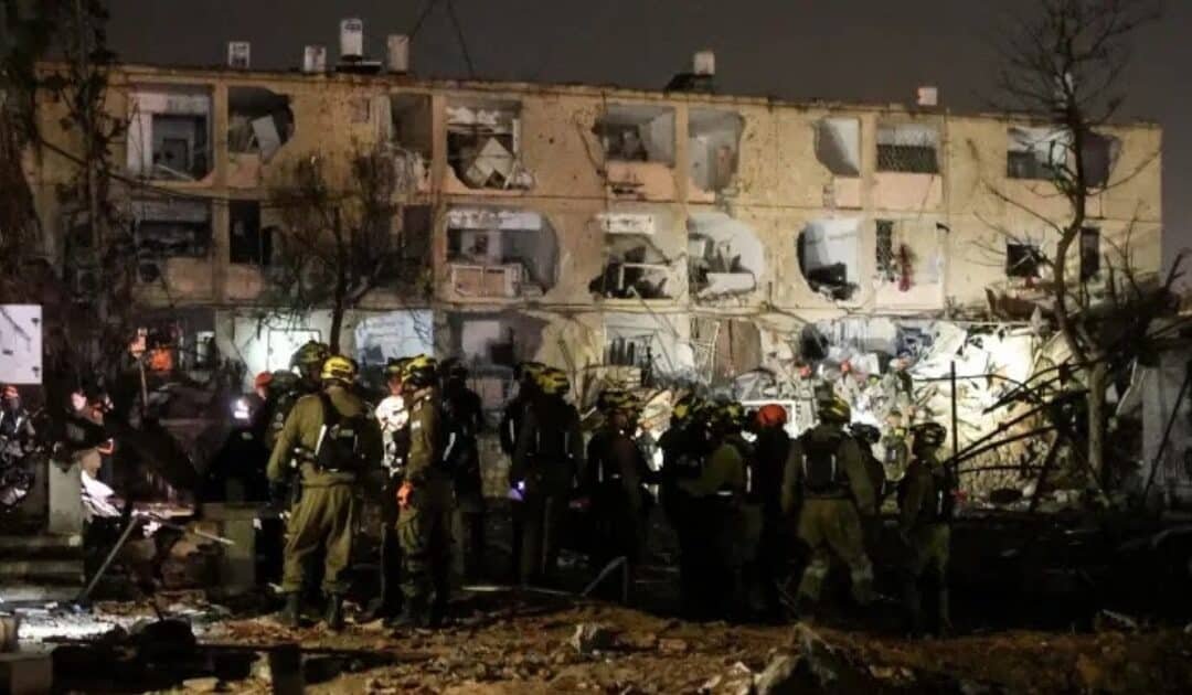 Iran Strikes Near Dimona Nuclear Site; 180 Wounded