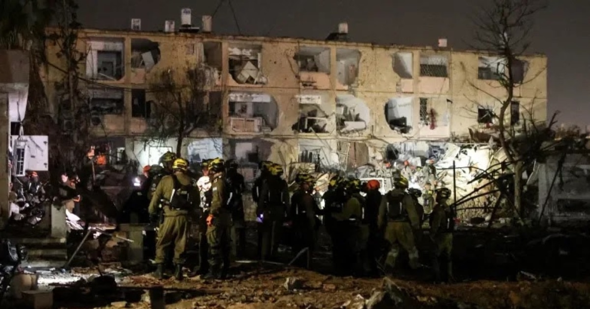 Iran Strikes Near Dimona Nuclear Site; 180 Wounded